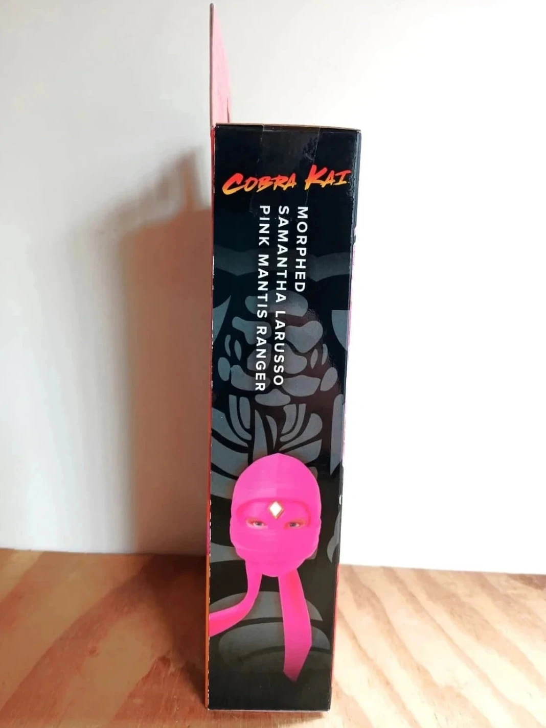 Figura Power Rangers x Cobra Kai Morphed Samantha LaRusso Pink Mantis Ranger – photo 3